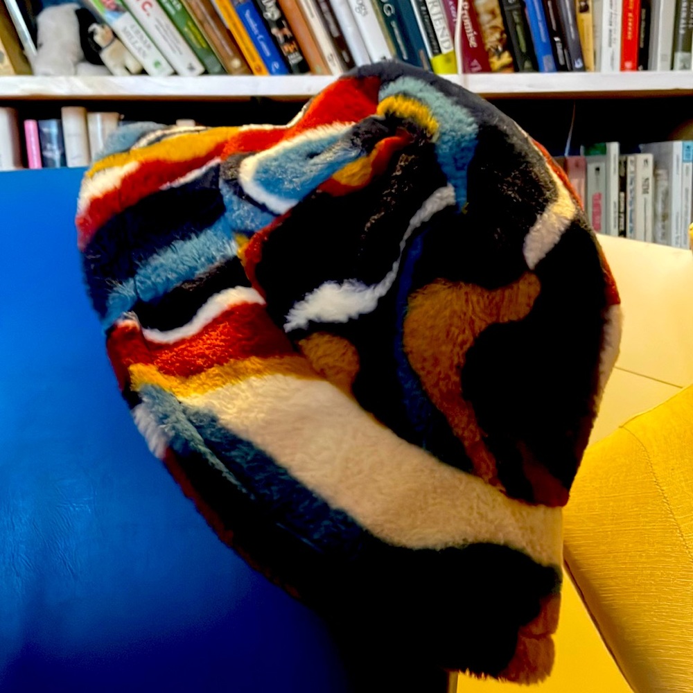 Bucket Hat multi-colored faux fur